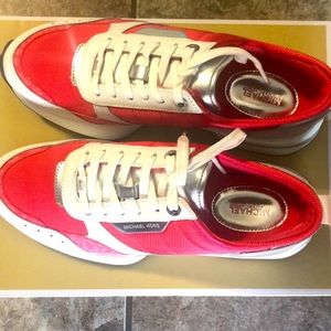 SIZE 8 MICHAEL KORS LACE UP TRAINER RUNNING SNEAKERS  Flynn trainer.